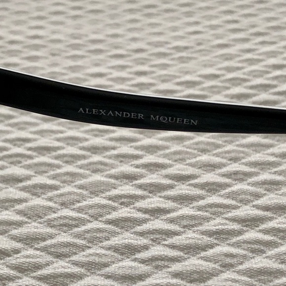 Alexander McQueen Sunglasses main image 5